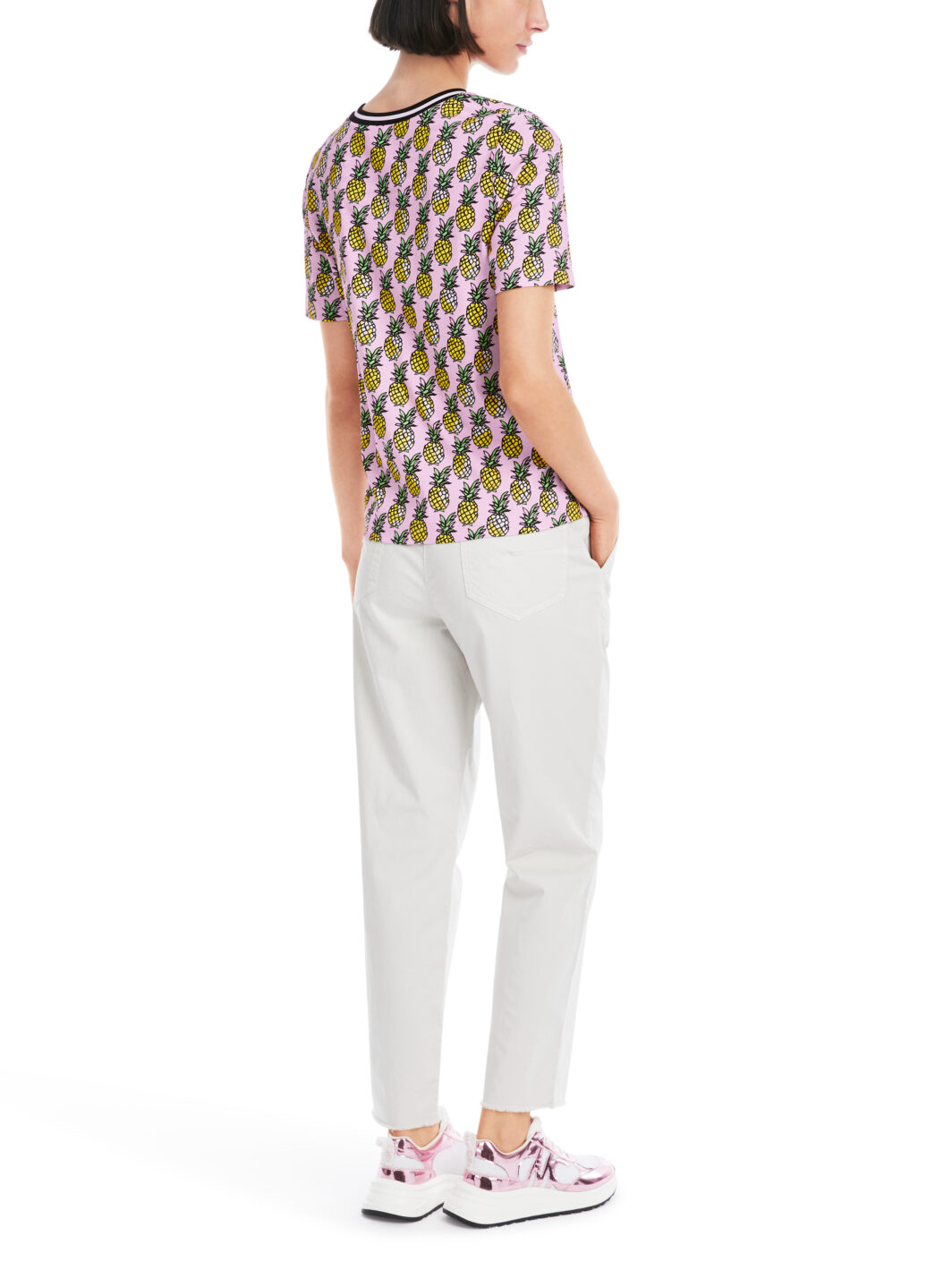 Marc Cain Geripptes T-Shirt mit Pineapple-Print - Image 3