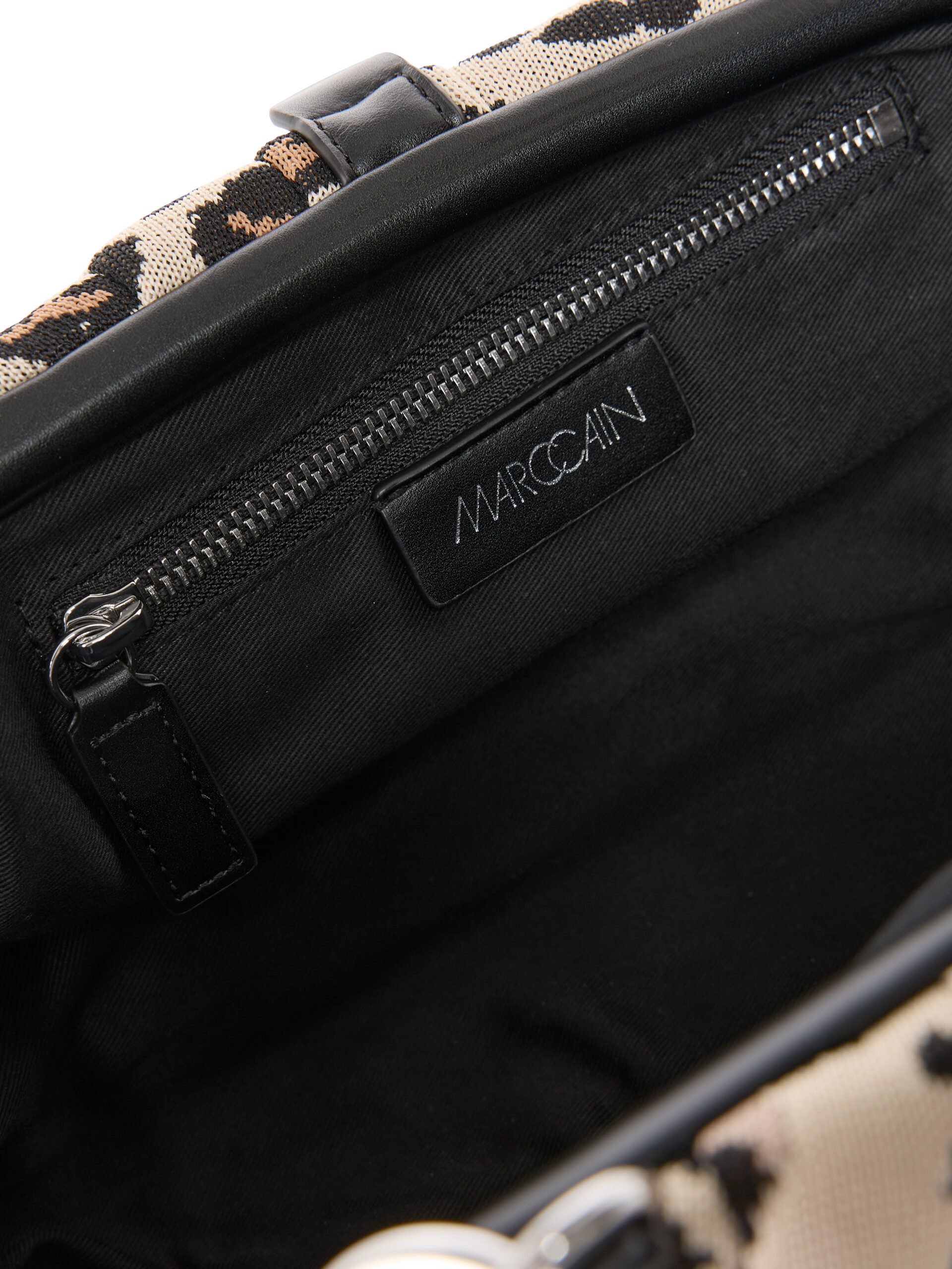 Marc Cain Gestrickte Clutch mit Leo Muster – Bild 4