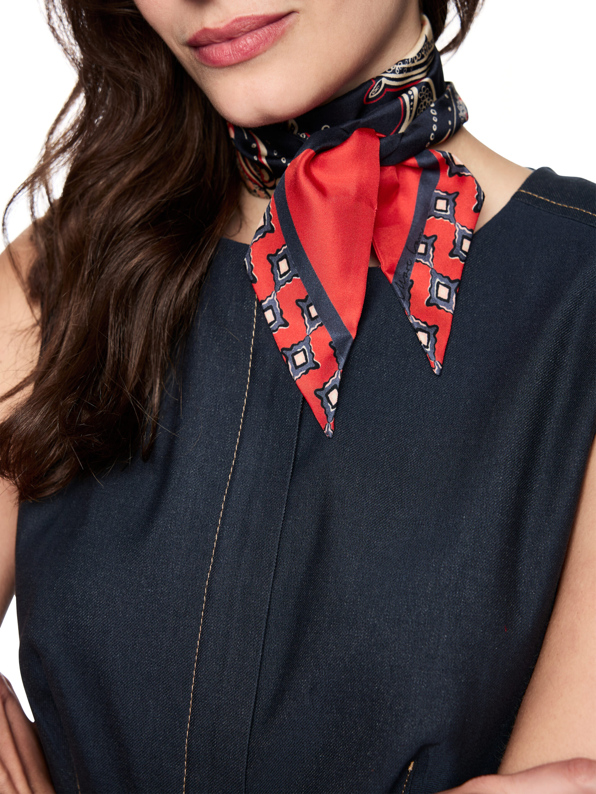 Marc Cain Seidenschal mit Mustermix – Bild 3