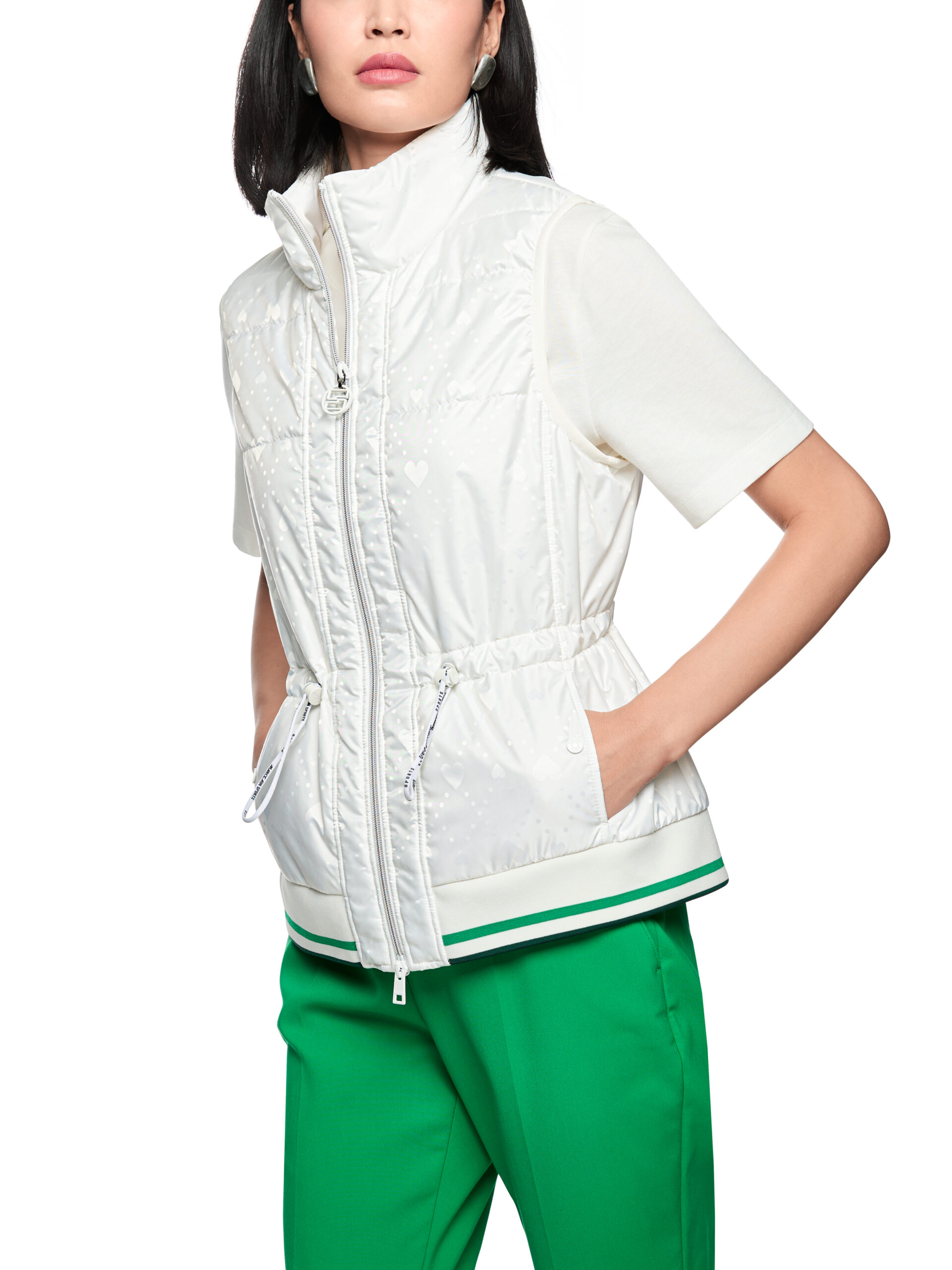 Marc Cain Gepaddeter Weste mit Herzprint – Bild 7